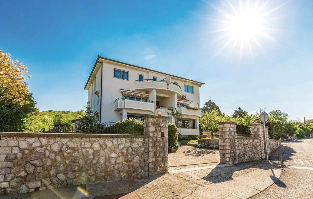 Lux Apartman Leo Apartamento Kostrena Exterior foto